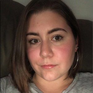 Meet your Posher, Francesca